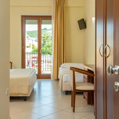 Hotell Orchidea Blu San Menaio